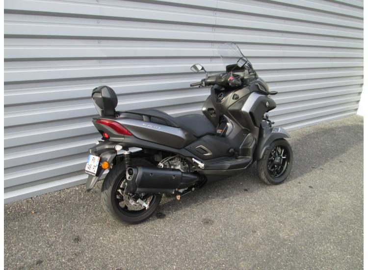 YAMAHA TRICITY 300