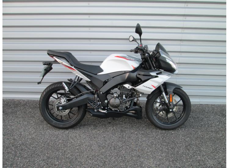 APRILIA TUONO 125 ABS