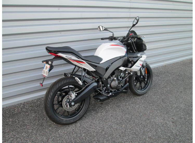 APRILIA TUONO 125 ABS