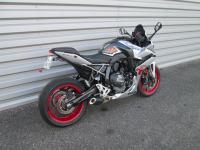 SUZUKI GSX-8R