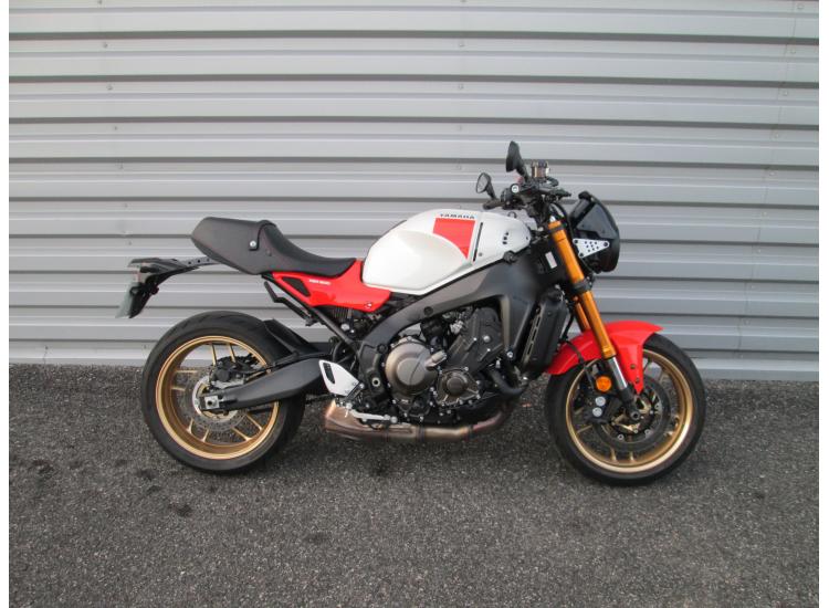 YAMAHA XSR 900 ABS