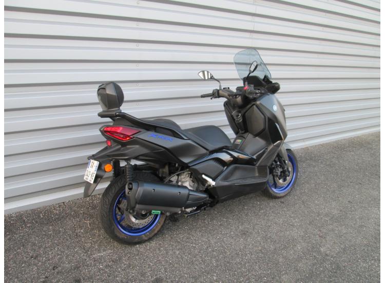 YAMAHA XMAX 300