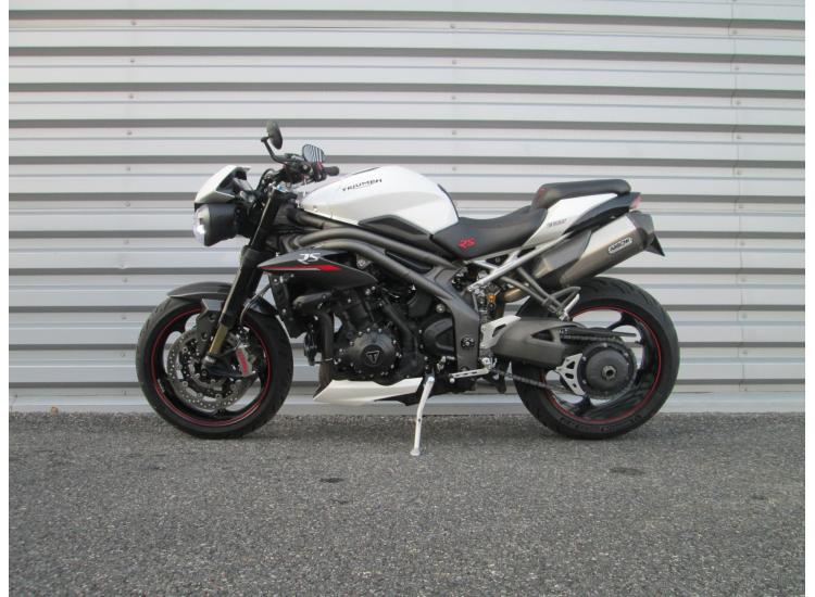 TRIUMPH SPEED TRIPLE 1050 RS