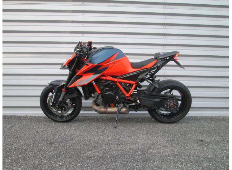 KTM 1290 SUPER DUKE R