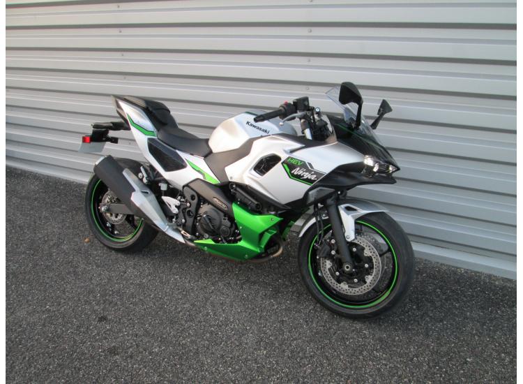 KAWASAKI Ninja 7 Hybrid