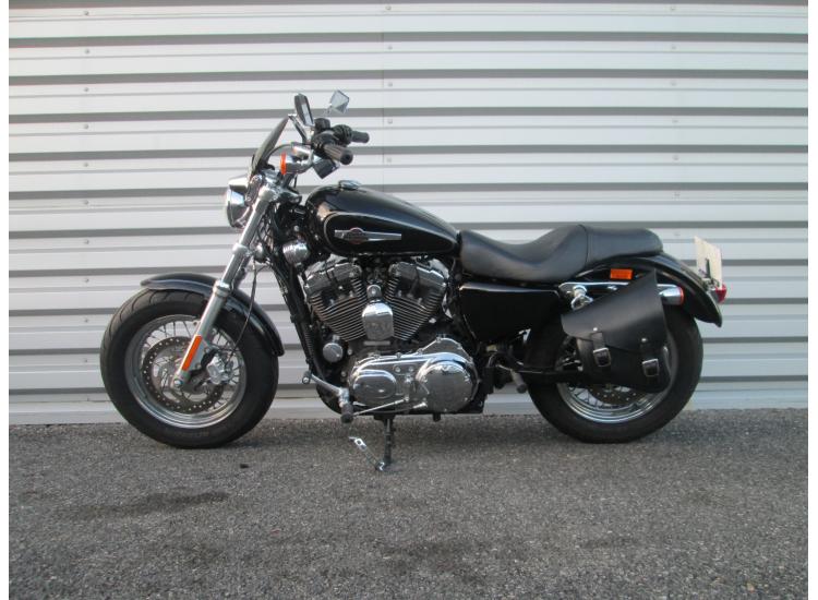HARLEY-DAVIDSON SPORTSTER 1200
